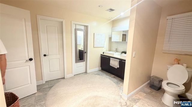 51 Weiss Road, Upper Saddle River, NJ 07458
