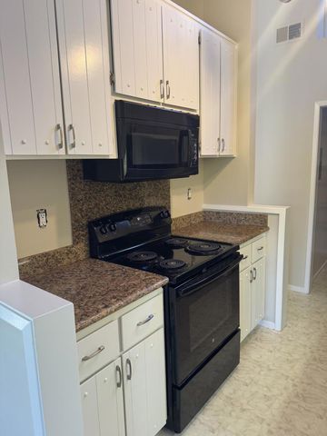 3322 Brittan Avenue 11, San Carlos, CA 94070