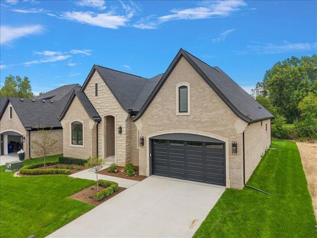 57363 Meadowridge Drive, Washington, MI 48094