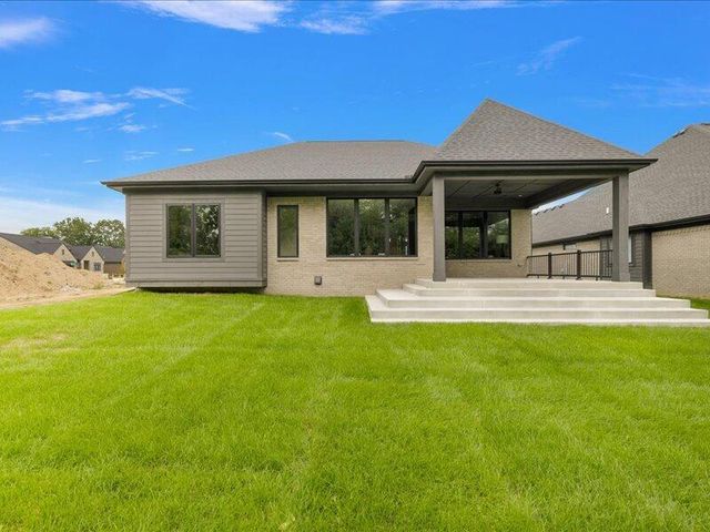 57363 Meadowridge Drive, Washington, MI 48094