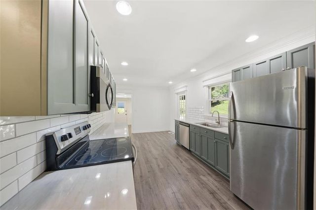 2051 Dundee Drive, Smyrna, GA 30080