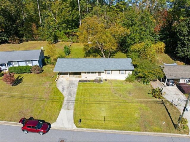 2051 Dundee Drive, Smyrna, GA 30080