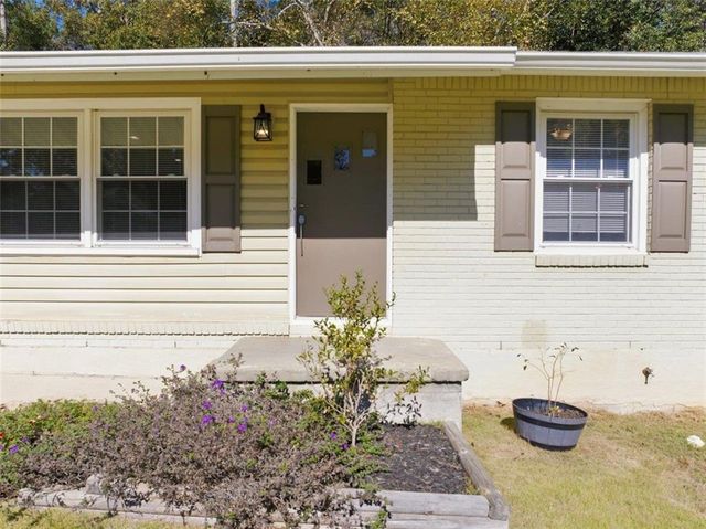 2051 Dundee Drive, Smyrna, GA 30080