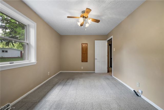 568 W Nimisila Road, Akron, OH 44319