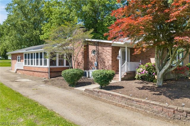 568 W Nimisila Road, Akron, OH 44319