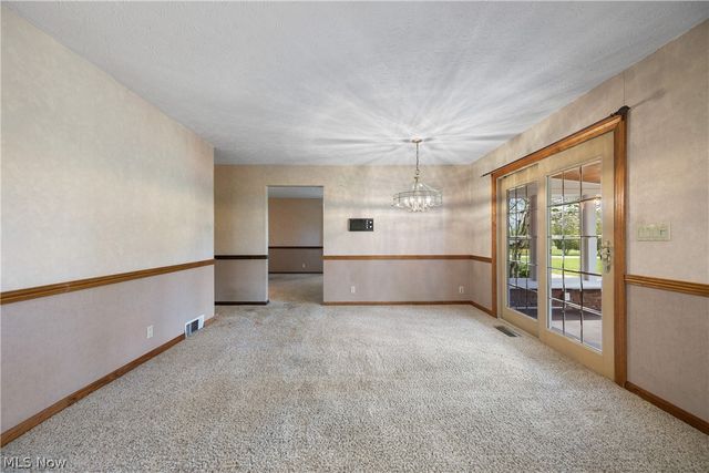 568 W Nimisila Road, Akron, OH 44319