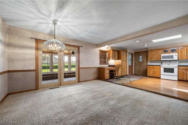 568 W Nimisila Road, Akron, OH 44319