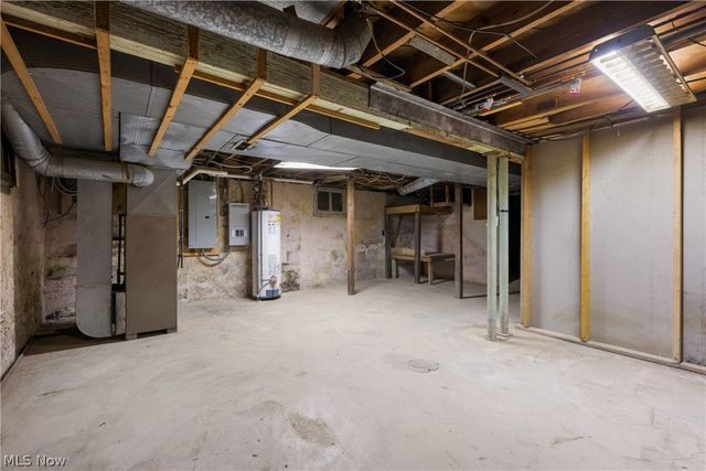 568 W Nimisila Road, Akron, OH 44319