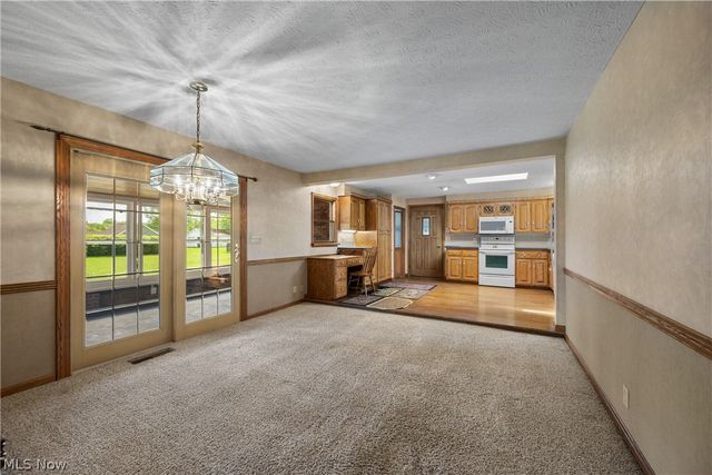568 W Nimisila Road, Akron, OH 44319
