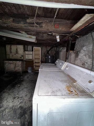 523 W MAHANOY AVE, Girardville, PA 17935