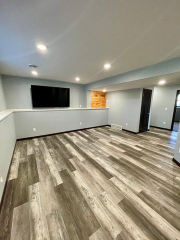 403 6th Avenue NE, Dilworth, MN 56529