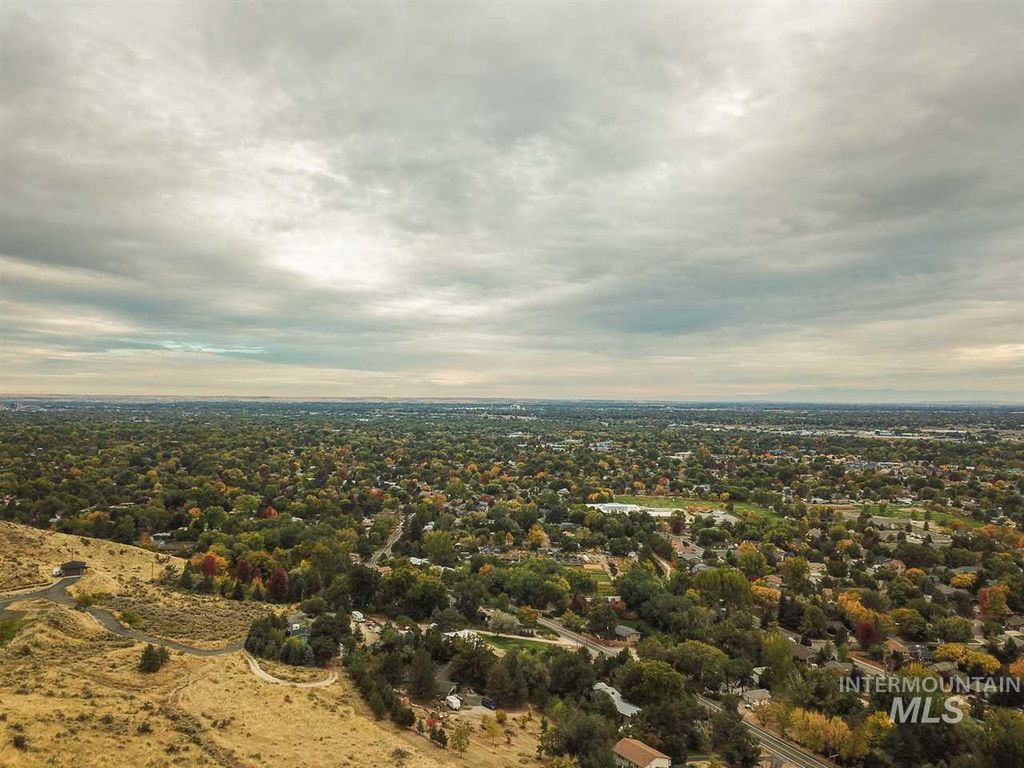 5432 W Hill Road, Boise, ID 83703 photo 7