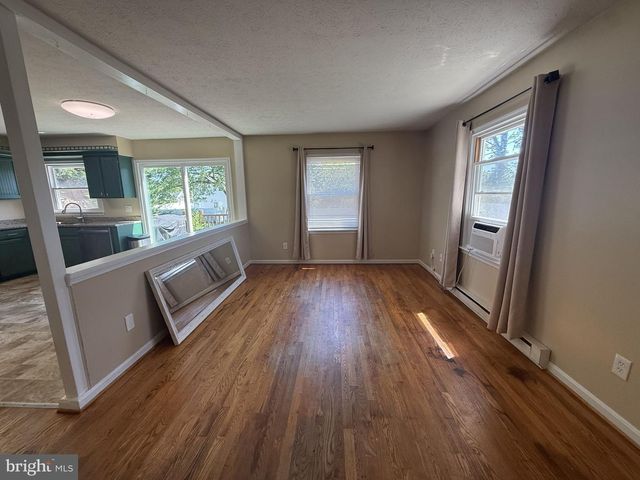 380 SHAWNEE AVE, Winchester, VA 22601