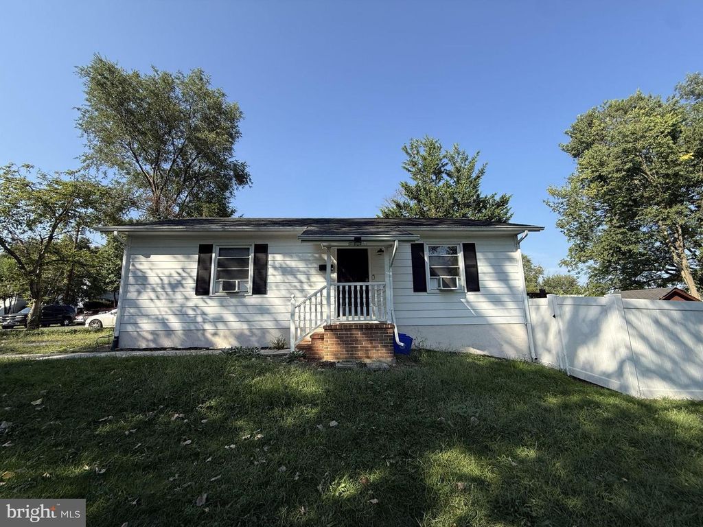 380 SHAWNEE AVE, Winchester, VA 22601