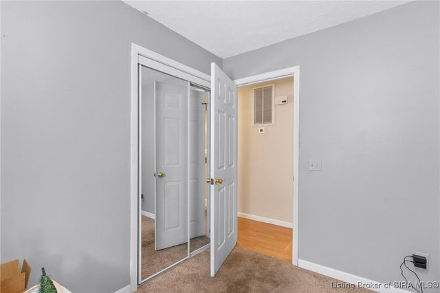 920 N Third Street, Austin, IN 47102