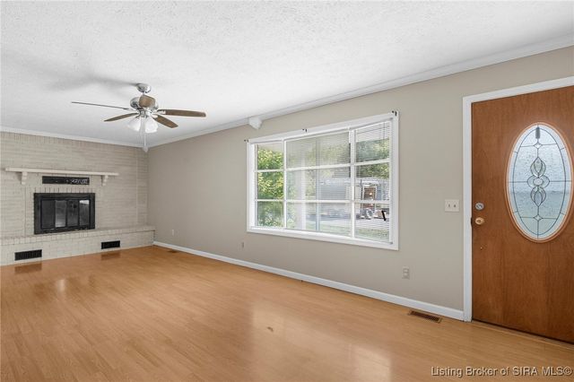 920 N Third Street, Austin, IN 47102