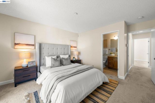1930 Barrymore Cmn Z, Fremont, CA 94538