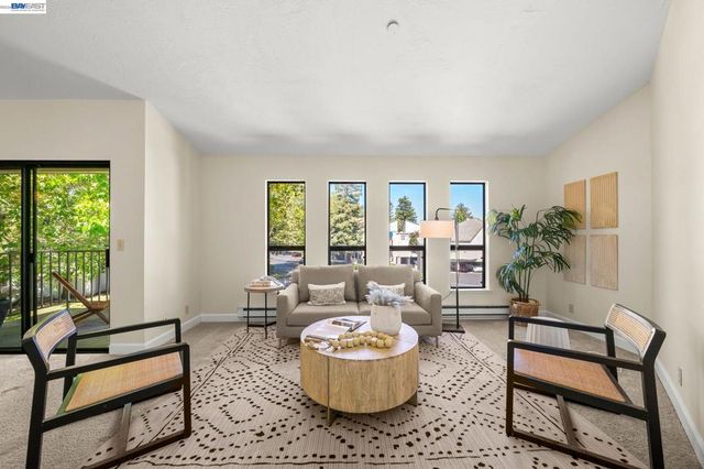 1930 Barrymore Cmn Z, Fremont, CA 94538