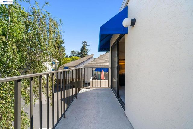 1930 Barrymore Cmn Z, Fremont, CA 94538