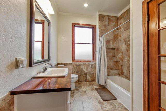 1705 Bayou Black Dr, Houma, LA 70360