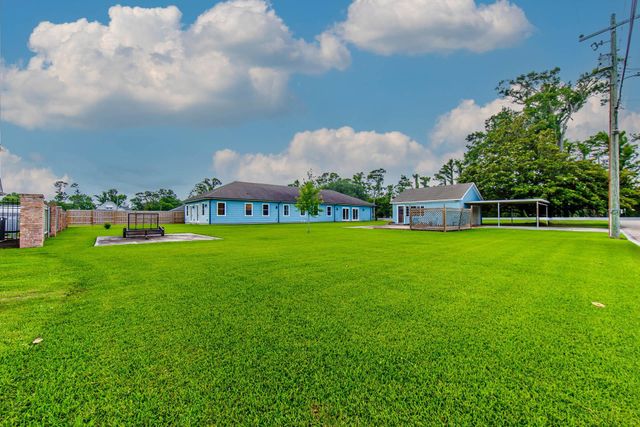 1705 Bayou Black Dr, Houma, LA 70360