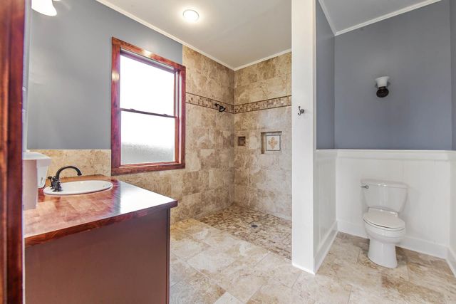 1705 Bayou Black Dr, Houma, LA 70360