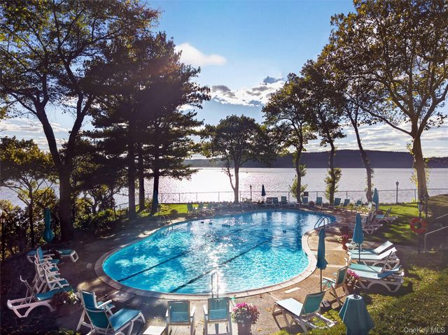 16 Rockledge 2MM2, Ossining, NY 10562