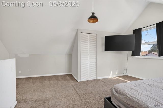 29157 S Wesley Avenue, Flat Rock, MI 48134