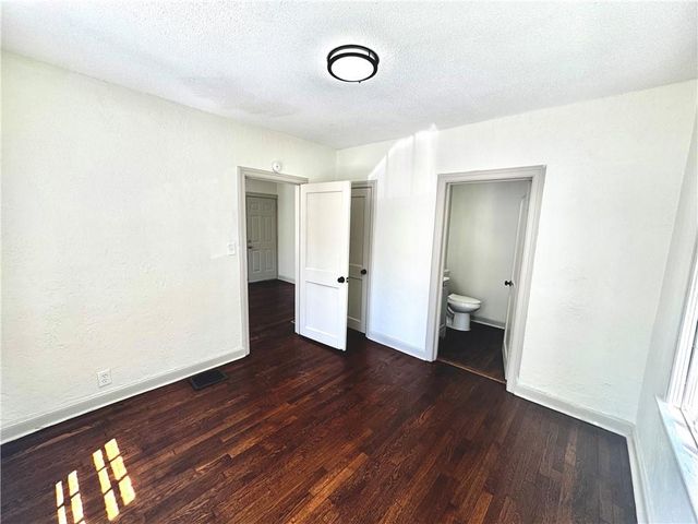 1905 S Maywood Avenue, Independence, MO 64052