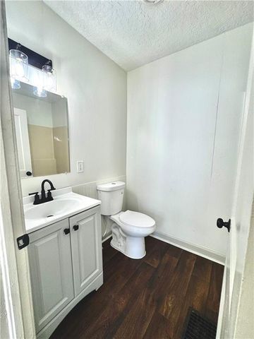 1905 S Maywood Avenue, Independence, MO 64052