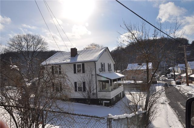 805-807 Pittsburgh Street, Lower Burrell, PA 15068