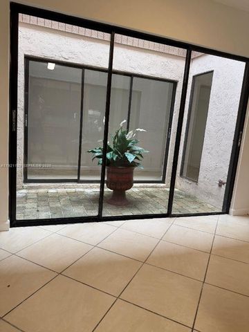 21601 Coronado Ave, Boca Raton, FL 33433