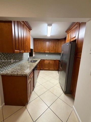 21601 Coronado Ave, Boca Raton, FL 33433