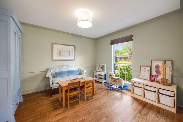 10011 Burgoyne Road, Houston, TX 77042