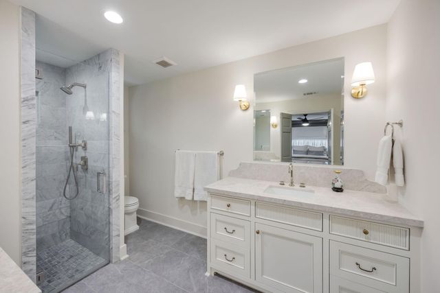 10011 Burgoyne Road, Houston, TX 77042