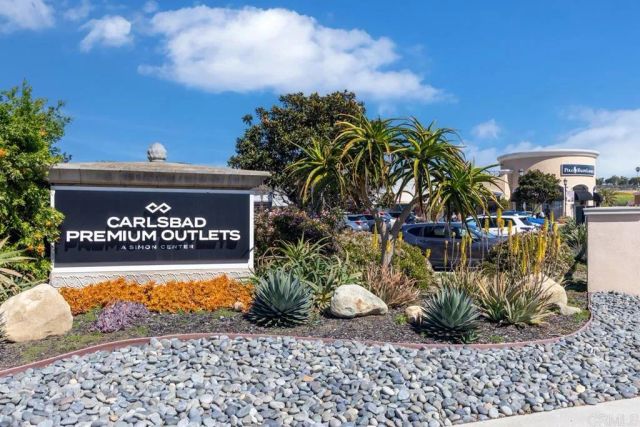 2541 Delphinium Lane, Carlsbad, CA 92008