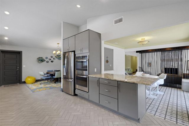2634 COLLINS AVENUE, Lakeland, FL 33803