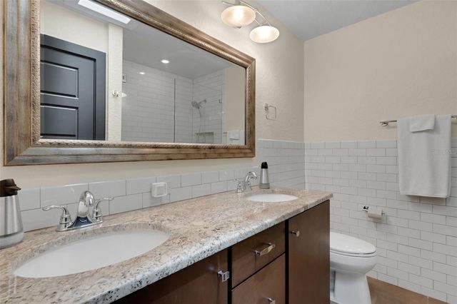 2634 COLLINS AVENUE, Lakeland, FL 33803