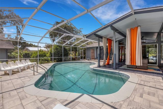 2634 COLLINS AVENUE, Lakeland, FL 33803