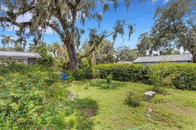 2634 COLLINS AVENUE, Lakeland, FL 33803