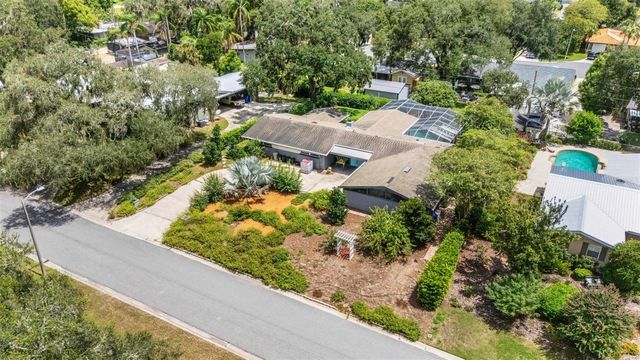 2634 COLLINS AVENUE, Lakeland, FL 33803