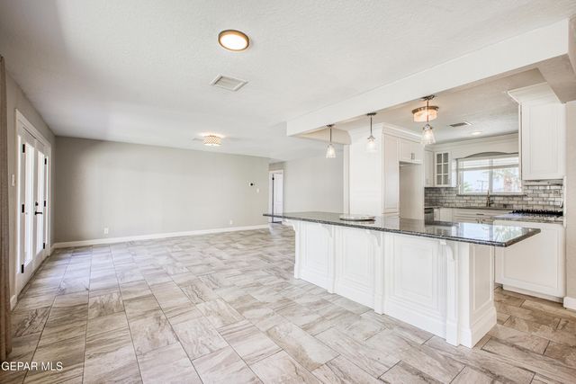 4200 RIDGECREST Drive, El Paso, TX 79902