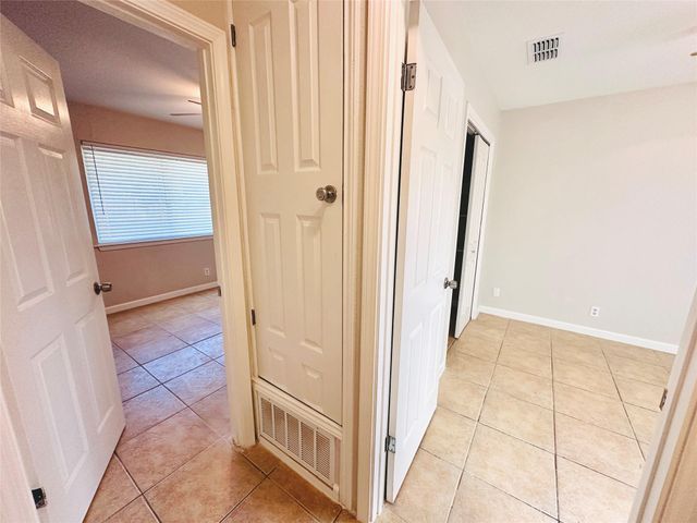 4748 Suburban DR A, Austin, TX 78745