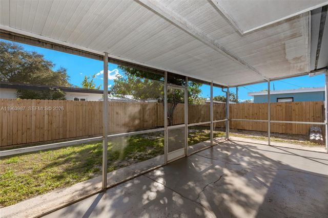 621 N 70th Way 0, Hollywood, FL 33024