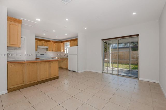 621 N 70th Way 0, Hollywood, FL 33024