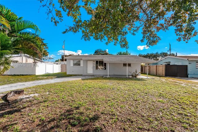 621 N 70th Way 0, Hollywood, FL 33024