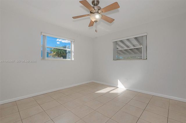 621 N 70th Way 0, Hollywood, FL 33024