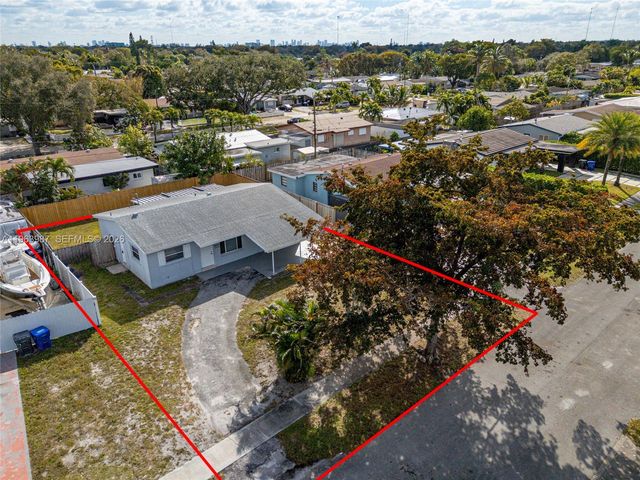 621 N 70th Way 0, Hollywood, FL 33024