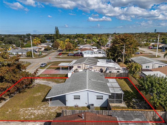 621 N 70th Way 0, Hollywood, FL 33024