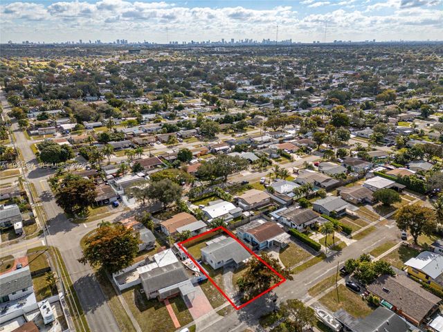 621 N 70th Way 0, Hollywood, FL 33024